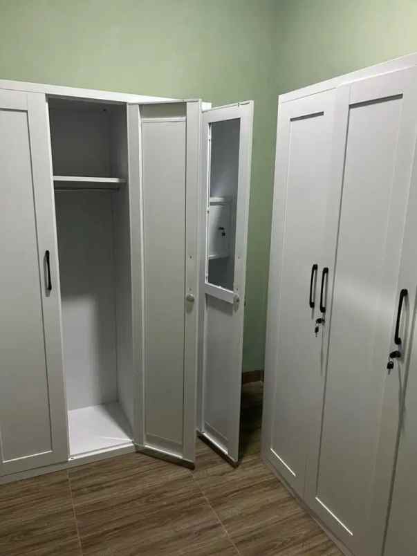 dijual rumah karangtengah