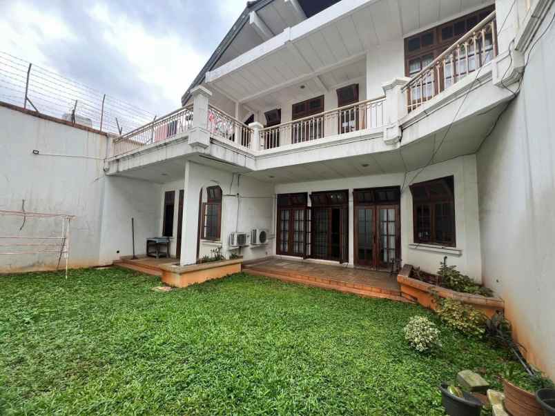 dijual rumah karmel 5 kebon jeruk