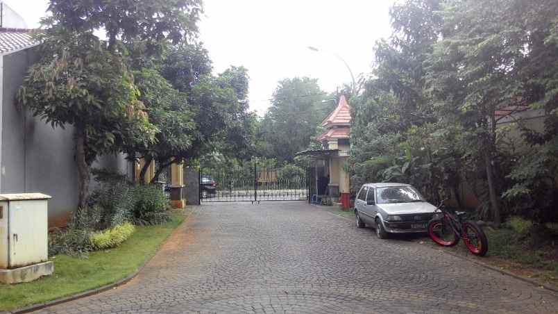 dijual rumah kayu putih jakarta timur