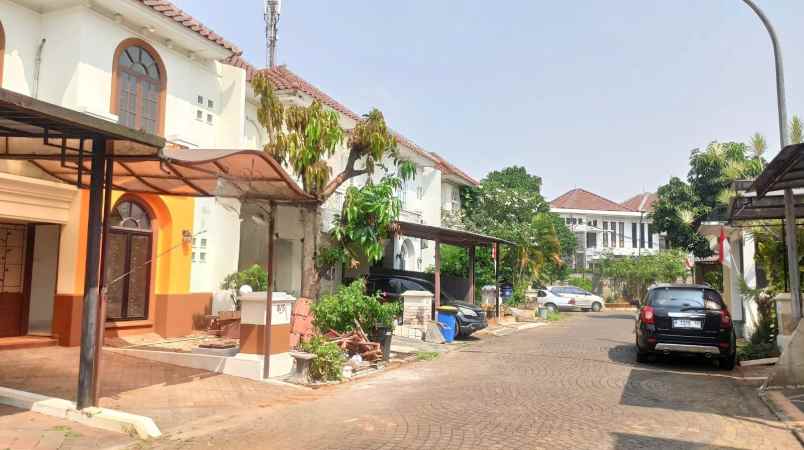 dijual rumah kayu putih jakarta timur