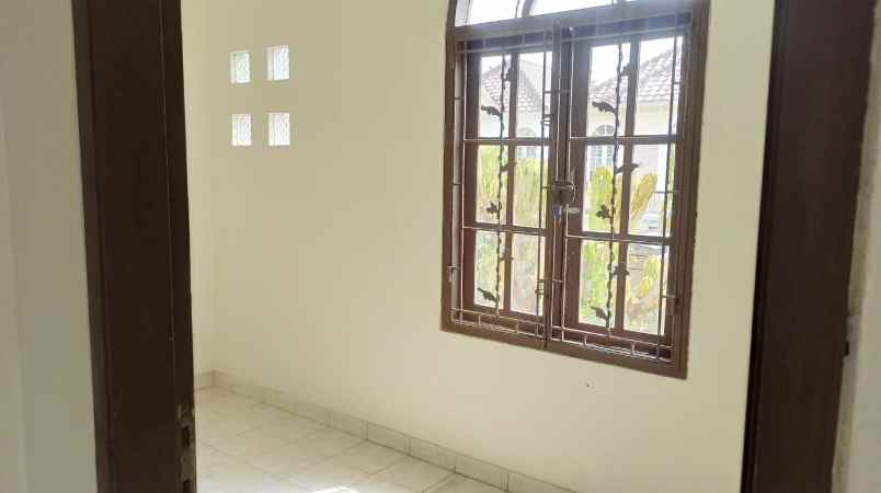 dijual rumah kayu putih jakarta timur