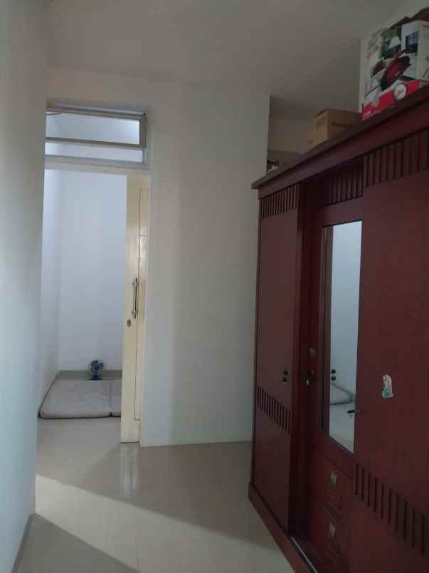 dijual rumah kayu utara matraman