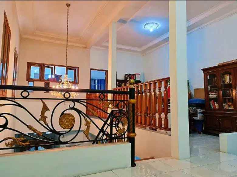 dijual rumah kebayoran lama