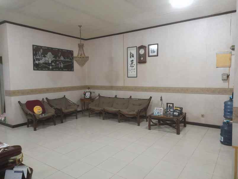 dijual rumah kelapa cengkir kelapa gading