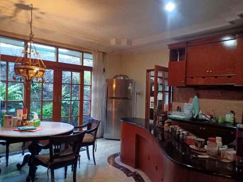 dijual rumah kemang jakarta