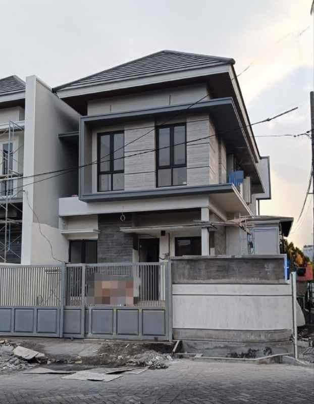 dijual rumah klampis anom