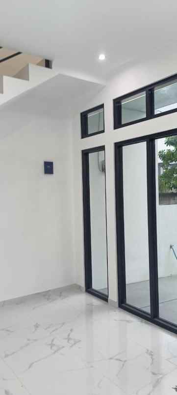 dijual rumah komplek bandung inten