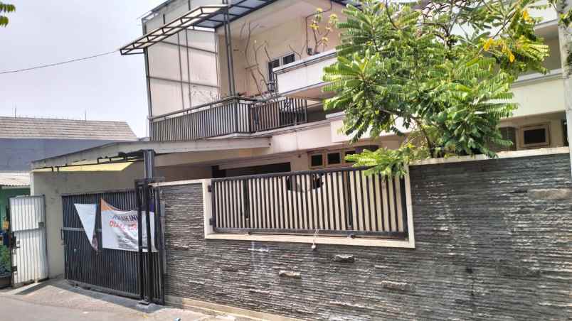 dijual rumah komplek buaran duren sawit