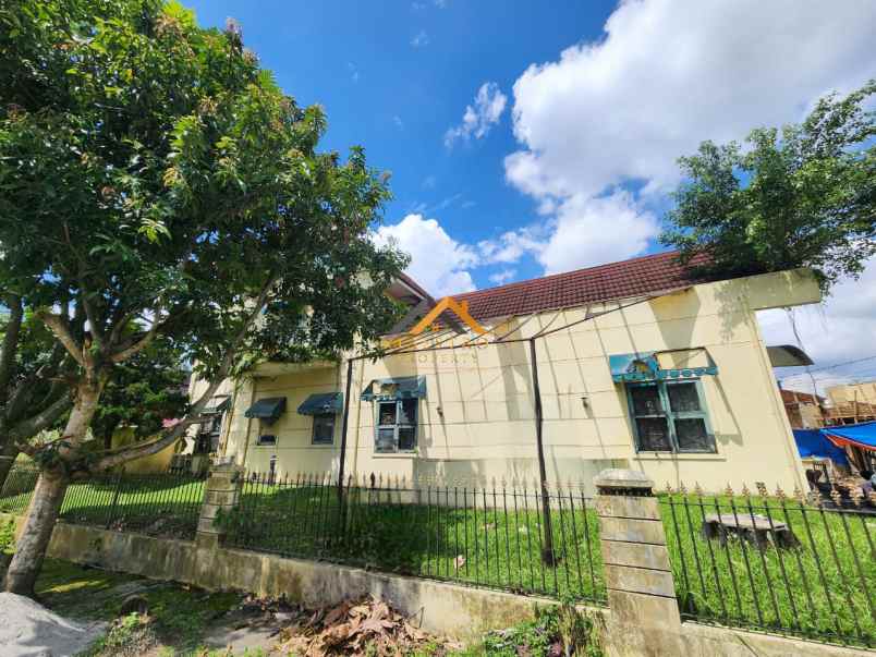 dijual rumah komplek citra wisata
