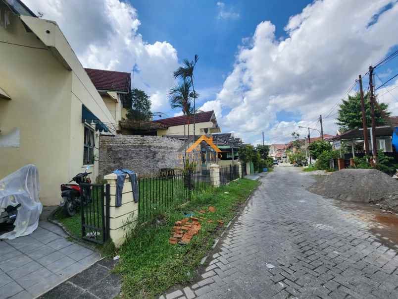 dijual rumah komplek citra wisata