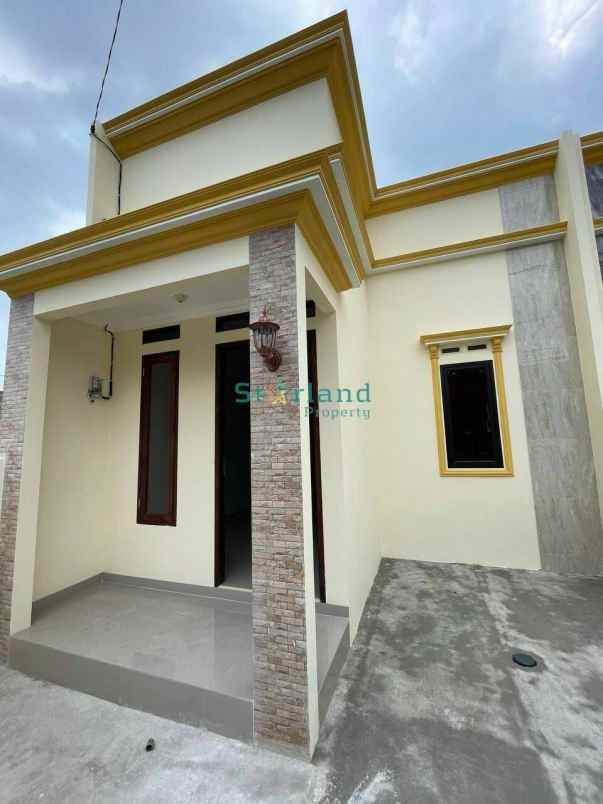 dijual rumah komplek deplu