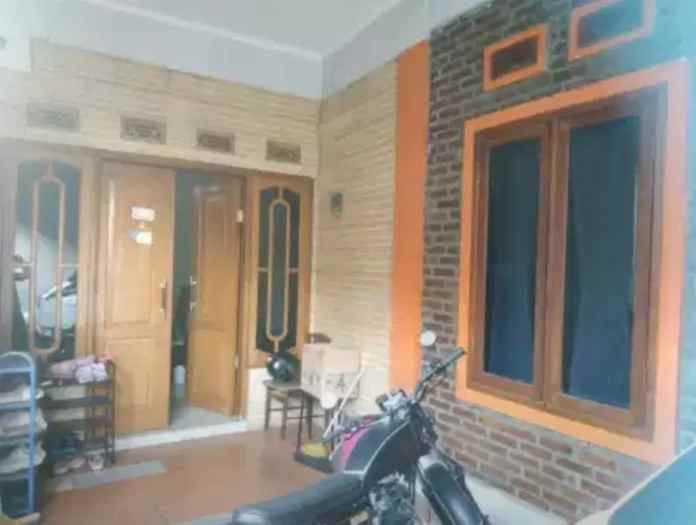 dijual rumah komplek nuansa valley