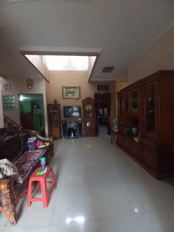 dijual rumah komplek perumahan billymon