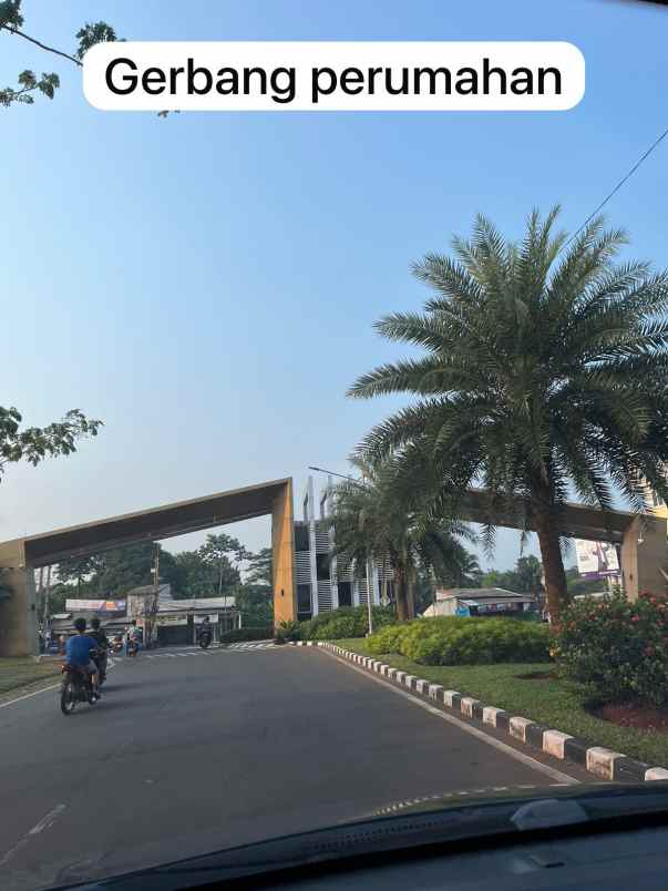 dijual rumah komplek perumahan grand