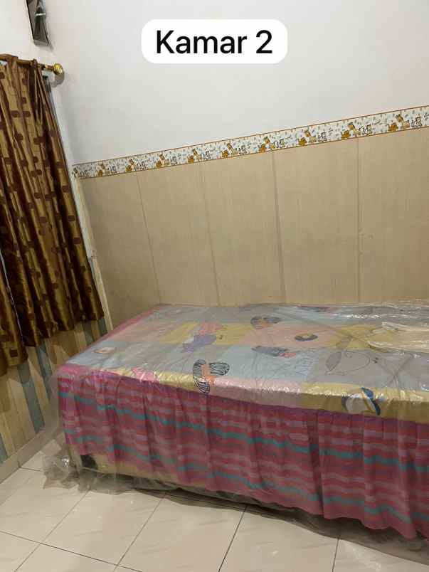 dijual rumah komplek perumahan grand