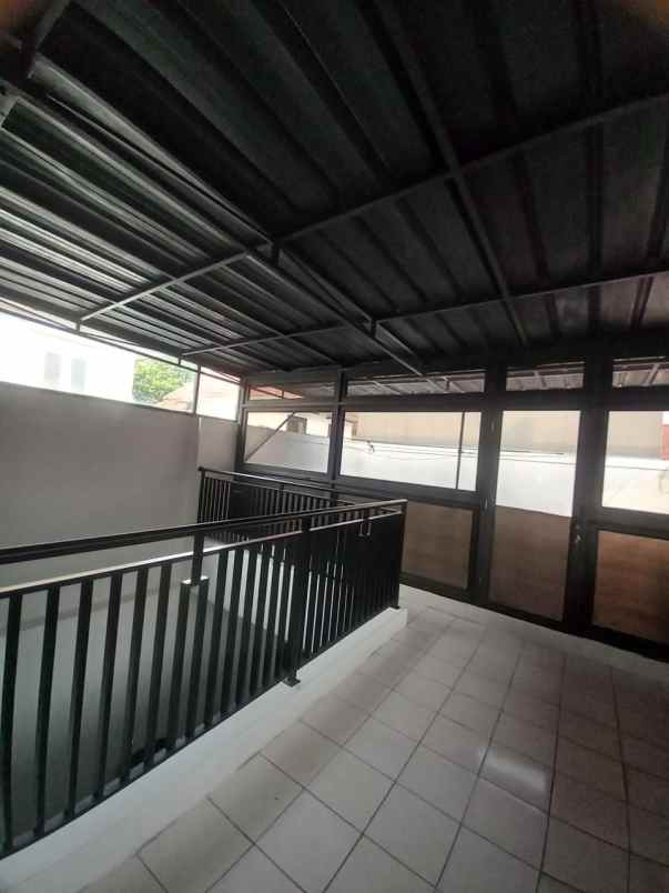 dijual rumah kota baru parahyangan pitaloka