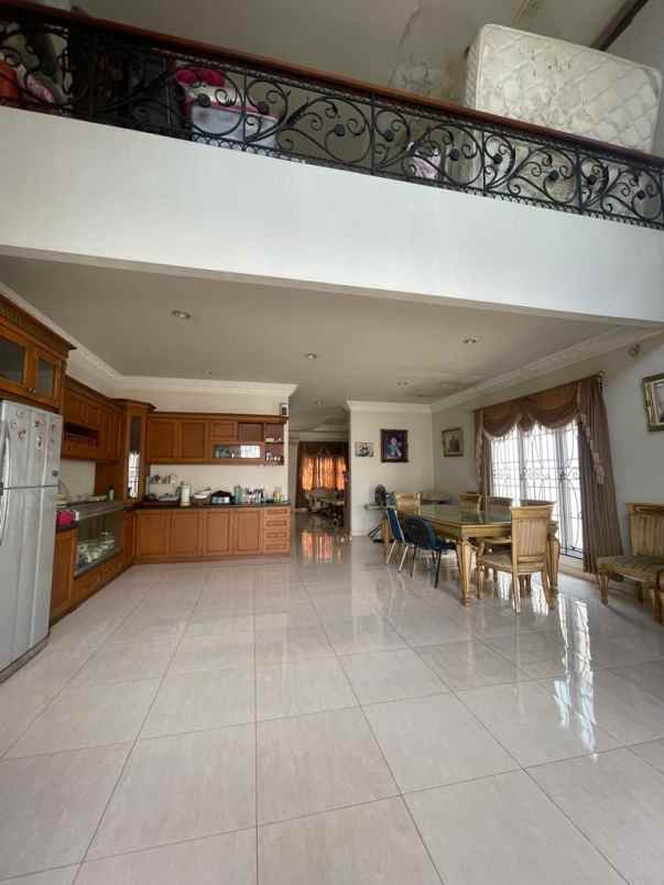 dijual rumah kota wisata cibubur