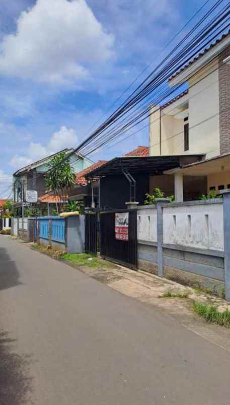 dijual rumah kukusan beji depok