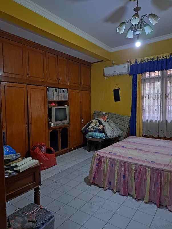 dijual rumah kunciran