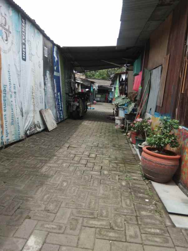 dijual rumah kutisari