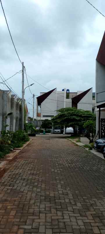 dijual rumah lampiri jatibening pondok gede