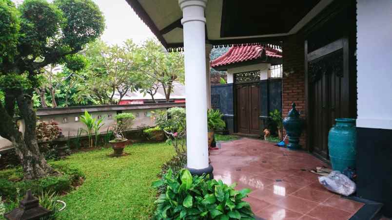 dijual rumah lampiri pondok kelapa