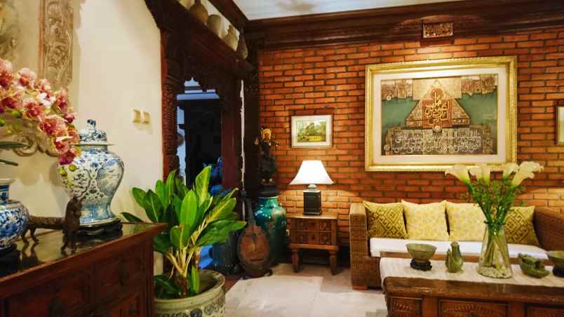 dijual rumah lampiri pondok kelapa