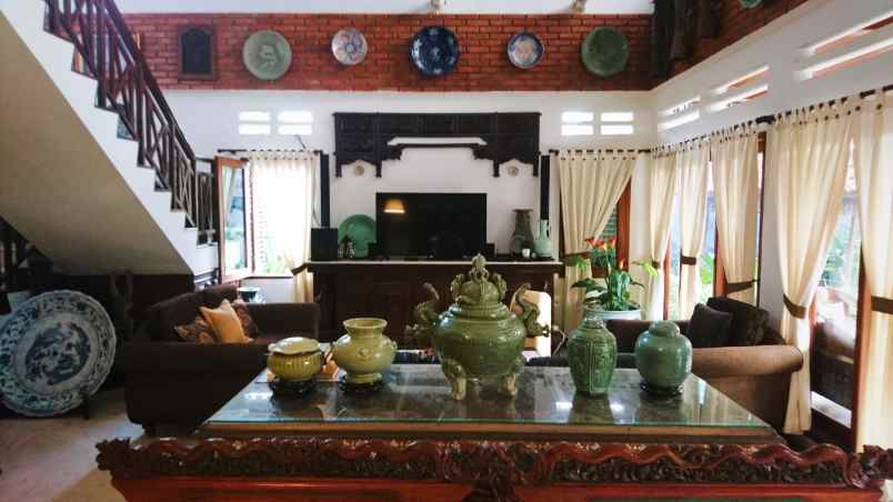 dijual rumah lampiri pondok kelapa