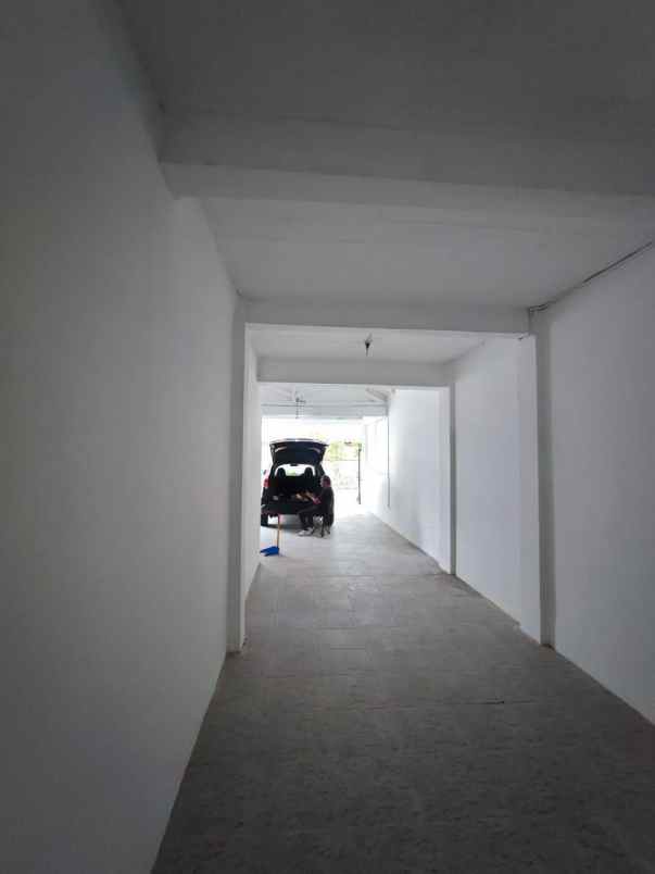 dijual rumah lebak bulus