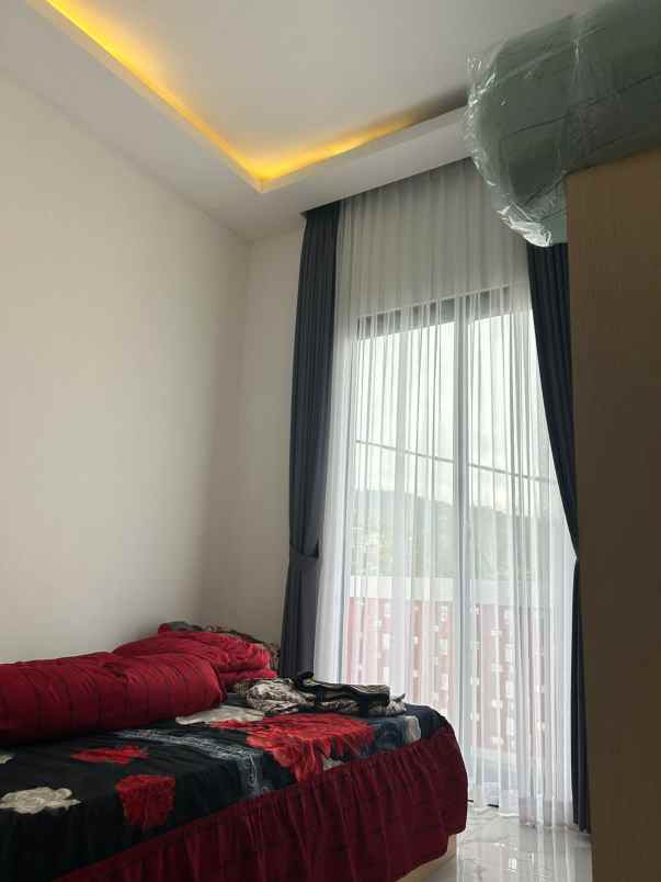 dijual rumah lembang