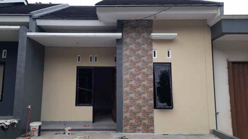 dijual rumah lembur 4 jati rangga