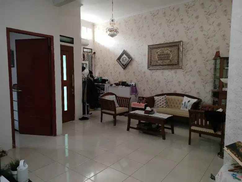 dijual rumah lenteng agung