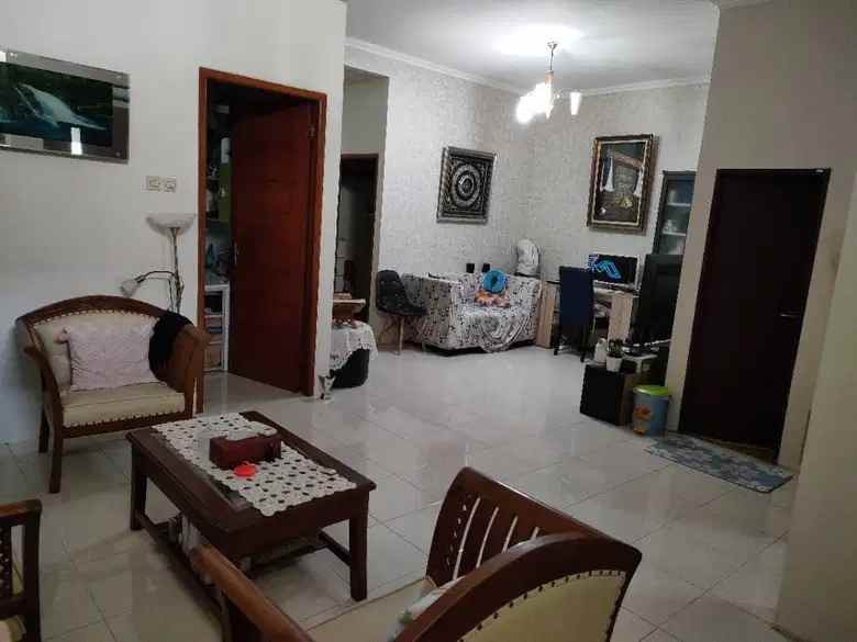 dijual rumah lenteng agung