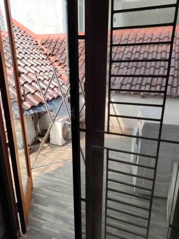 dijual rumah lenteng agung