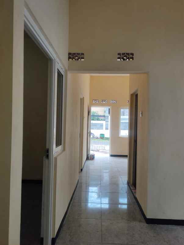 dijual rumah lokasi asrikaton pakis malang