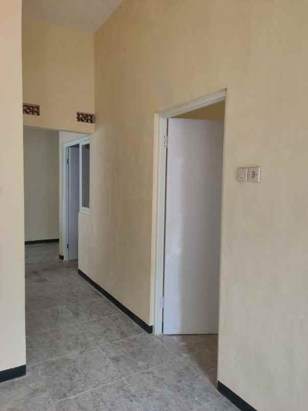 dijual rumah lokasi asrikaton pakis malang