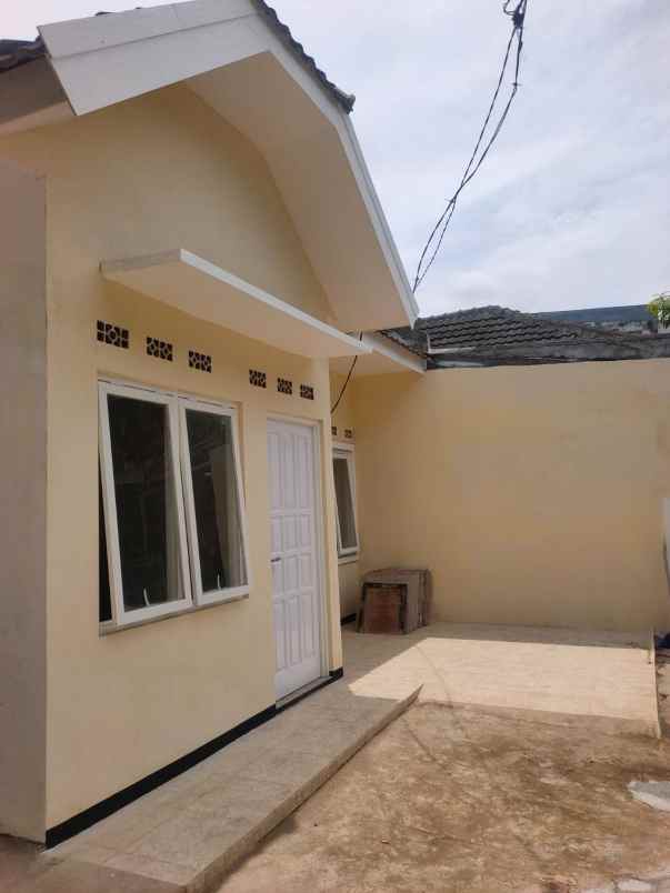 dijual rumah lokasi asrikaton pakis malang