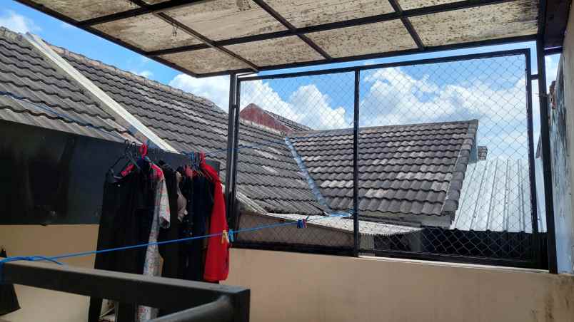 dijual rumah lokasi simpang sulfat utara kota malang