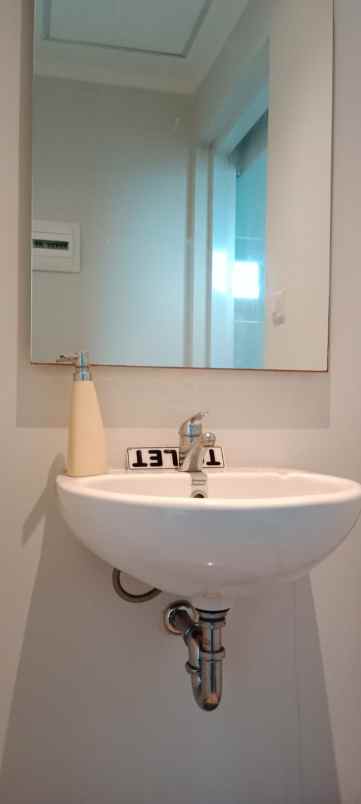 dijual rumah lokasi strategis di summarecon bandung