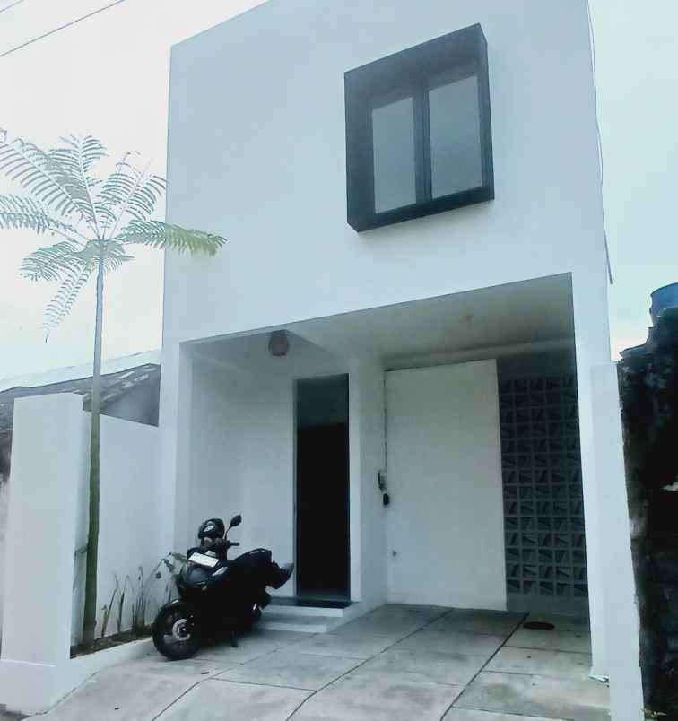 dijual rumah maguwoharjo