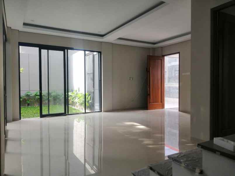 dijual rumah maguwoharjo depok sleman