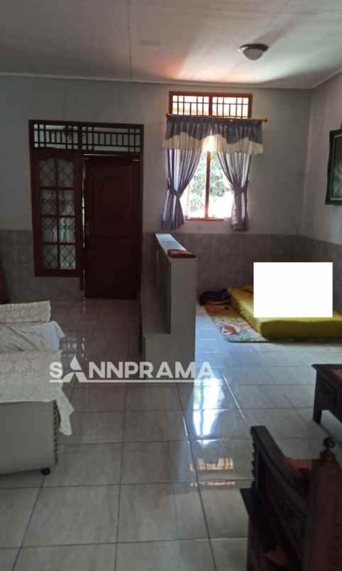 dijual rumah mampang depok