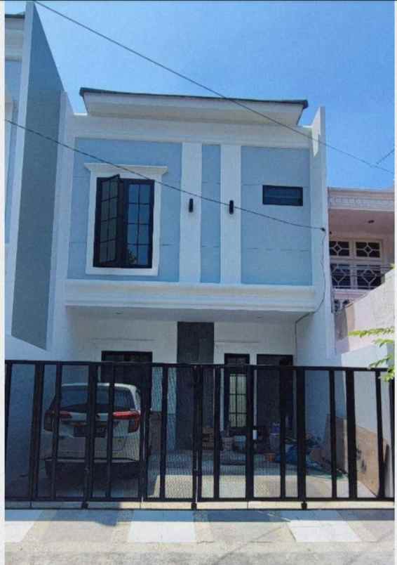 dijual rumah manyar indah