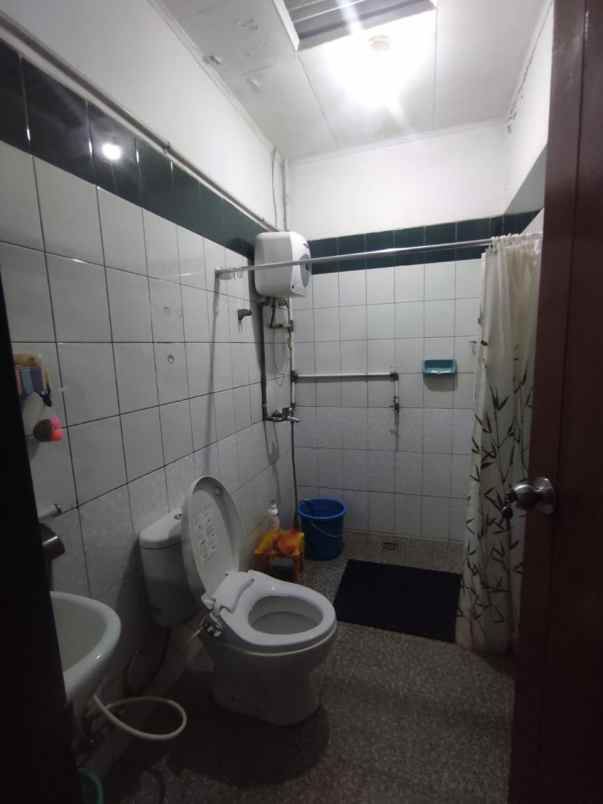 dijual rumah margahayu raya