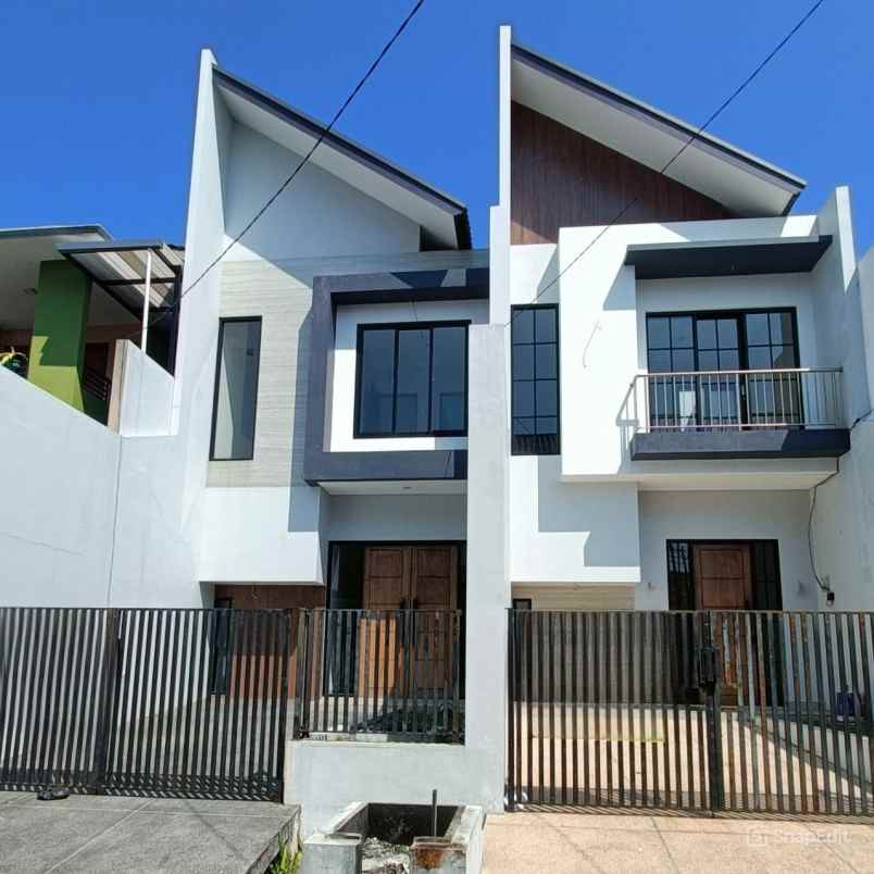 dijual rumah medokan asri