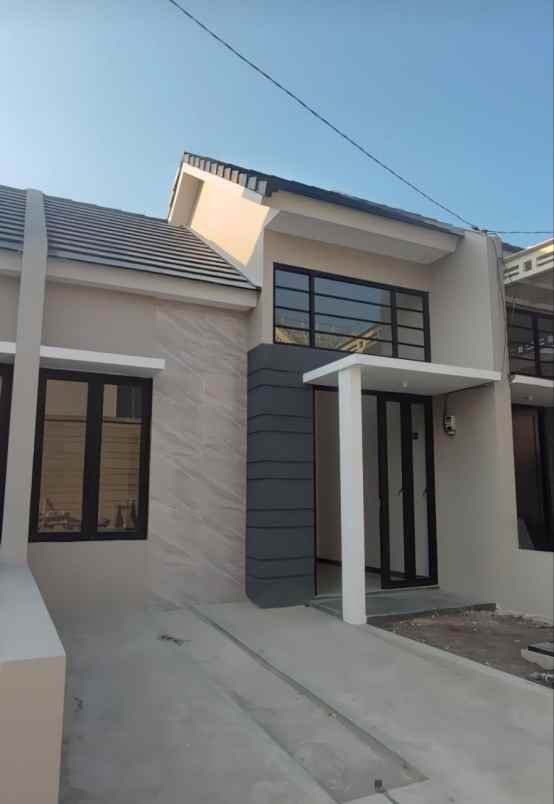 dijual rumah medokan ayu