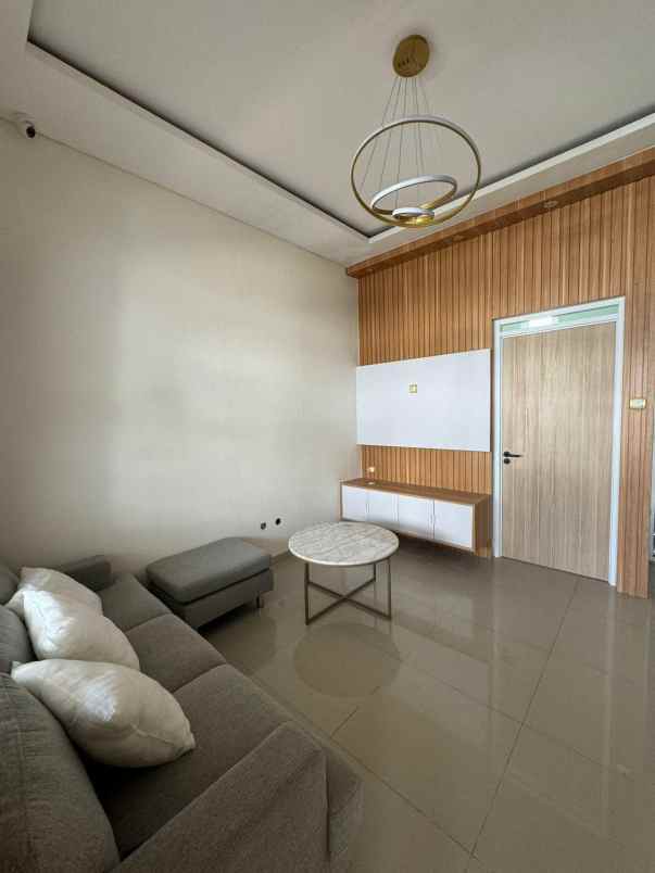 dijual rumah mekarwangi