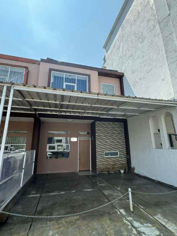 dijual rumah mekarwangi