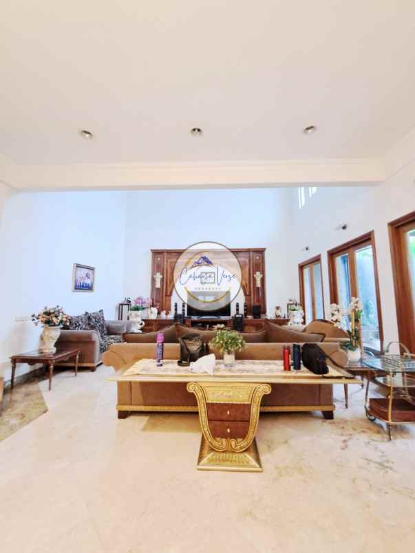 dijual rumah mewah batununggal elok buah batu bandung