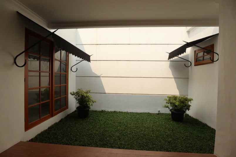 dijual rumah mewah cantik pondok indah